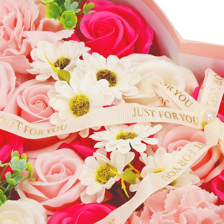 Mydlane róże 24 szt. pudełko flower box serce kwiaty różowe