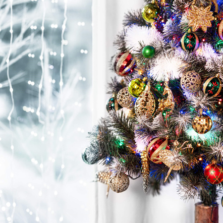 Choinka na pniu sztuczna 220 cm sosna diamentowa ośnieżona jak żywa premium