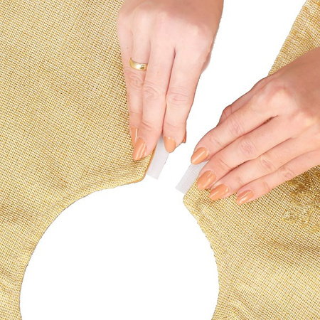 Dywanik pod choinkę 106 cm złoty z Mikołajem, mata na prezenty