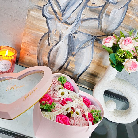 Mydlane róże 24 szt. pudełko flower box serce kwiaty różowe
