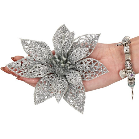 Gwiazda betlejemska, sztuczny kwiat, poinsecja ażurowa, srebrna z brokatem na klipsie