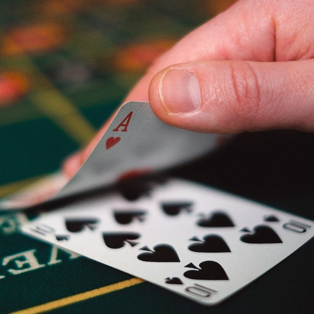 Zestaw do gry w pokera 200 szt. żetonów karty mata na stół Texas Poker Set