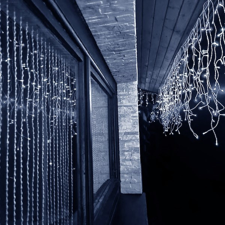 Kurtyna świetlna z pilotem 1500 led girlanda, lampki wewnętrzno-zewnętrzne sople zimny biały