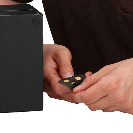 Kufer, szkatułka na biżuterię ekoskóra 16x16x11 cm czarny z szufladą i lusterkiem