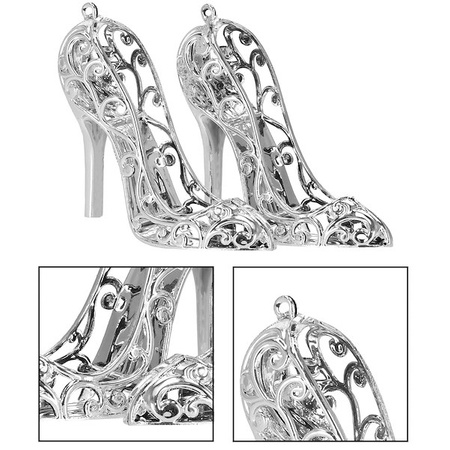 Zawieszki choinkowe 2 szt. obcasy ozdoba świąteczna ażurowa srebrna