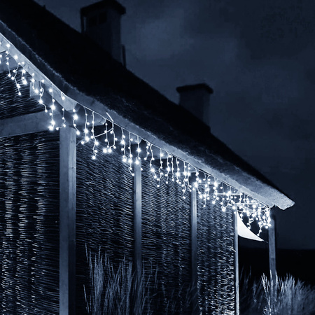 Kurtyna świetlna 300 led girlanda, lampki zewnętrzne sople zimny biały + flash