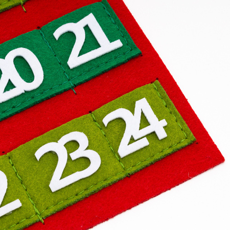 Kalendarz adwentowy, świąteczny 24 przegródki, dekoracja na ścianę, Mikołaj, filc, multikolor